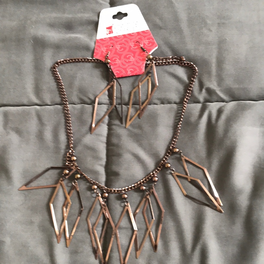 Necklace and earring set.